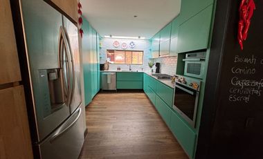 Venta casa Poblado 3 niveles