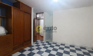 CASA DE 2 PISOS EN VENTA FRENTE A PARQUE SAN ISIDRO– URB. MONTERRICO, PIURA