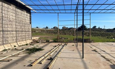 OPORTUNIDAD Terreno con Galpón al costado de Ruta 5 Norte, Pichidangui.