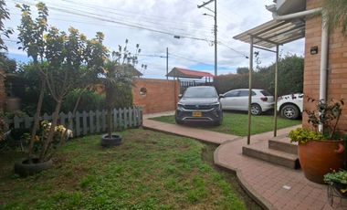 VENTA HERMOSA CASA VIA COTA CUNDINAMARCA COLOMBIA.