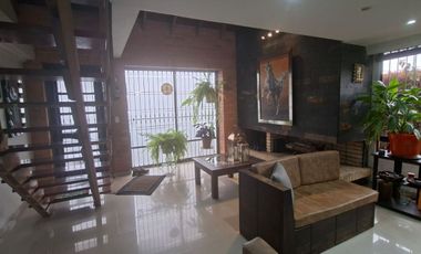 VENTA HERMOSA CASA VIA COTA CUNDINAMARCA COLOMBIA.