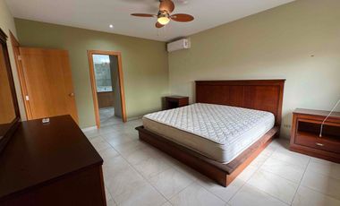 Se alquila casa amoblada 4 habit en Las Riberas • Km 1.5 Vía a Samborondón