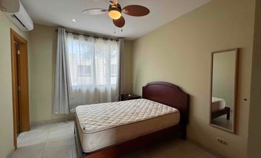 Se alquila casa amoblada 4 habit en Las Riberas • Km 1.5 Vía a Samborondón