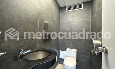 Oficina 347 m2 - Implementada - San Isidro