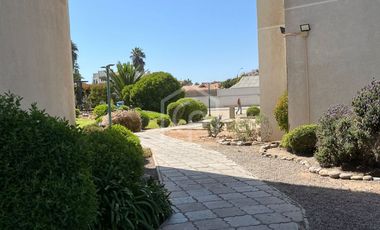 SE ARRIENDA DPTO. 2D/2B, AMOBLADO, MARZO A DICIEMBRE, CLUB OCÉANO