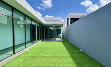 Casa de 1 planta, con alberca, en privada con amenidades.