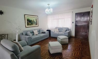 VENDO HERMOSA CASA EN CHORRILLOS