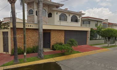 VENTA DE CASA EN ZAPOPAN JALISCO COLONIA PRADOS TEPEYAC