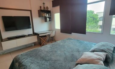 En alquiler casa full amoblada de 5 dormitorios en La Fontana, sector el Tornero, via Samborondon