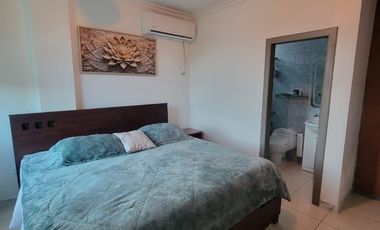 En alquiler casa full amoblada de 5 dormitorios en La Fontana, sector el Tornero, via Samborondon