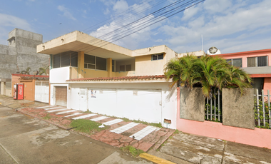 CASA EN VENTA EN CENTRO COATZACOALCOS VERACRUZ DE REMATE