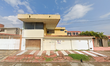 CASA EN VENTA EN CENTRO COATZACOALCOS VERACRUZ DE REMATE