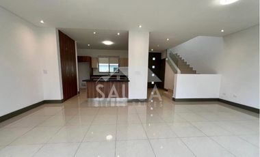 Casa en renta Fontana Residencial, Fraccionamiento privado