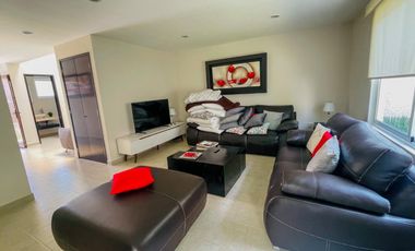 CASA EN RENTA EN VILLAS DEL CASTAÑO III, METEPEC.