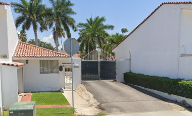 Preciosa casa en condominio en Solares, Manzanillo