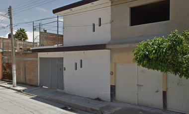 Bonita casa adjudicada en Jardines de Celaya, Celaya, Guanajuato