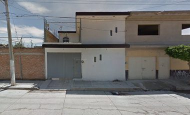Bonita casa adjudicada en Jardines de Celaya, Celaya, Guanajuato