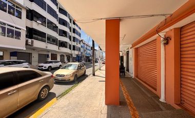 edificio de venta en zona comercial de manta