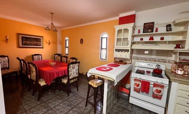 edificio de venta en zona comercial de manta