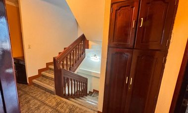 edificio de venta en zona comercial de manta