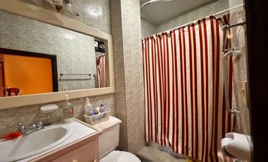 edificio de venta en zona comercial de manta