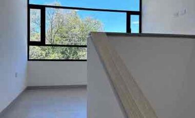 Venta Casa de 3 Dormitorios por estrenar cerca a Ruta Viva en Tumbaco