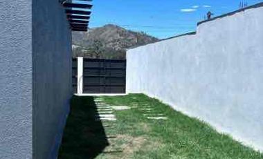 Venta Casa de 3 Dormitorios por estrenar cerca a Ruta Viva en Tumbaco