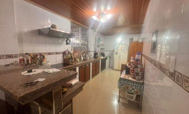 casa de venta en manta zona universitaria