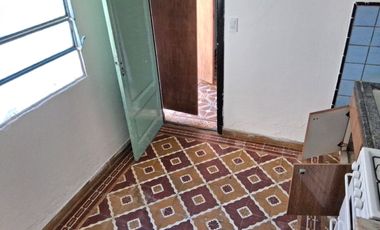ALQUILER CHALET COMERCIAL EXCELENTE UBICACION PAMPA ESQ. SAN MARTIN  A UNA CUADRA DE CALLE SAN JUAN