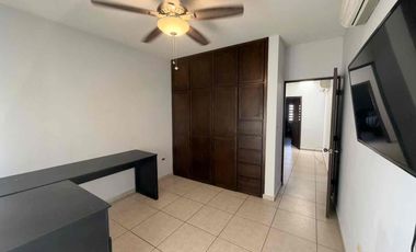 Casa en venta en Real de Quiroga – Sección Madrigal
