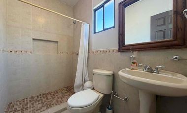 Casa en venta en Real de Quiroga – Sección Madrigal
