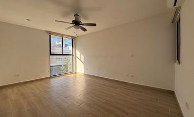 Casa con 140 m² Superficie de Terreno y 3 Recámaras en Renta en Montellán