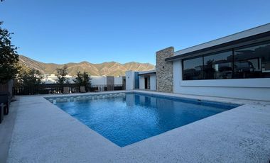 Casa con 140 m² Superficie de Terreno y 3 Recámaras en Renta en Montellán