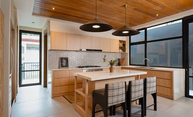 House and Lot For sale in San Juan City