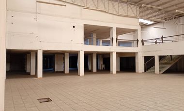 BODEGA COMERCIAL 4,300 m2 + 2,000 m2 Mezanine + TERRENO 15,000 m2