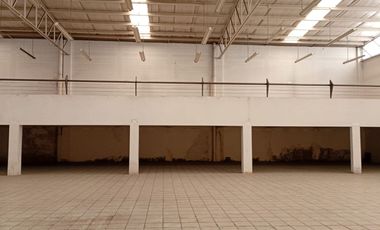 BODEGA COMERCIAL 4,300 m2 + 2,000 m2 Mezanine + TERRENO 15,000 m2