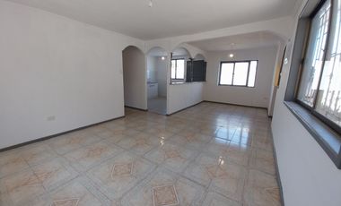 Casa en venta en Quilpué recién remodelada y con terreno