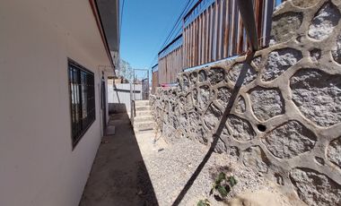 Casa en venta en Quilpué recién remodelada y con terreno