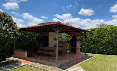VENTA HERMOSO CHALETH SECTOR MURILLO