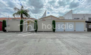 Casa En Venta En Colonia Centro, Cortázar, Guanajuato