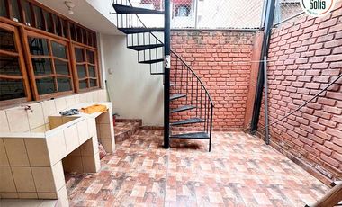 VENDO CASA DE 3 PISOS JR. JAVIER HERAUD, CAJAMARCA precio en USD (107)