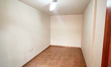 VENDO CASA DE 3 PISOS JR. JAVIER HERAUD, CAJAMARCA precio en USD (107)