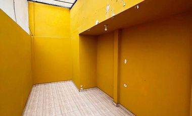 VENDO CASA DE 3 PISOS JR. JAVIER HERAUD, CAJAMARCA precio en USD (107)