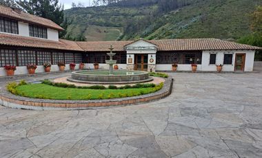 Venta Propiedad Industrial Mediano Impacto y Ubicacion Comercial Norte de Quito 8553 m²