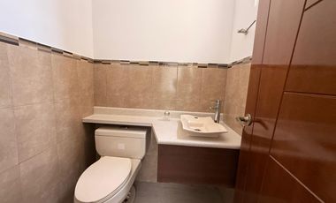 LINDO DEPARTAMENTO CON JARDÍN DE ARRIENDO/ALQUILER EN LA COMARCA CUMBAYÁ!!