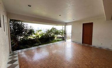 Acogedora casa con ubicación privilegiada en La Herradura