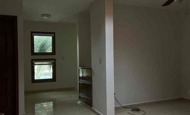 Casa dos plantas norte de Saltillo