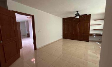 Casa dos plantas norte de Saltillo