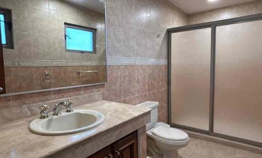 Casa dos plantas norte de Saltillo