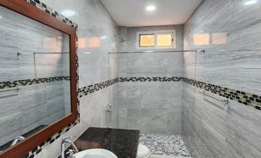 Alquilo Departamento 3 Dormitorios en Bellavista Alta cerca Universidad Católica, Seguridad